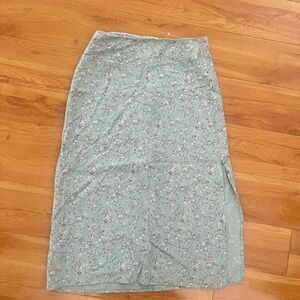 Brandy Melville Light Blue Floral Pencil Skirt